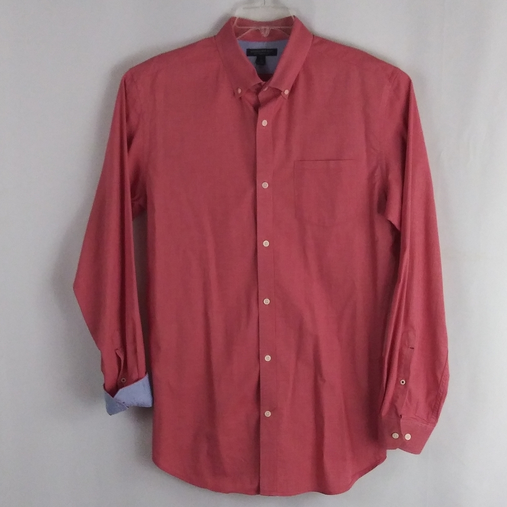 Banana Republic red button shirt men's size XL.